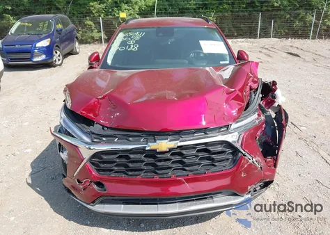 2025 Chevrolet Trax Fwd Lt z USA, uszkodzony, nr VIN KL77LHEP2SC170188